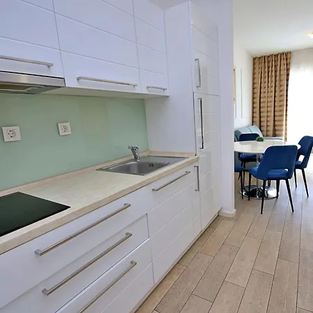 Апартаменты Perla Resort-6 By Interhome *